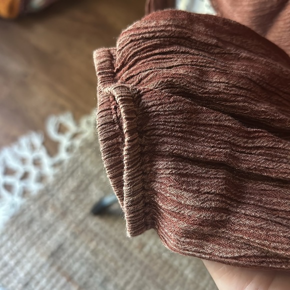 Beautiful Embroidered Blouse - small - Picture 6 of 6